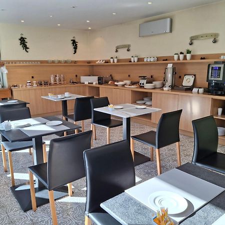 Hotel Tour Maje Родез Екстериор снимка
