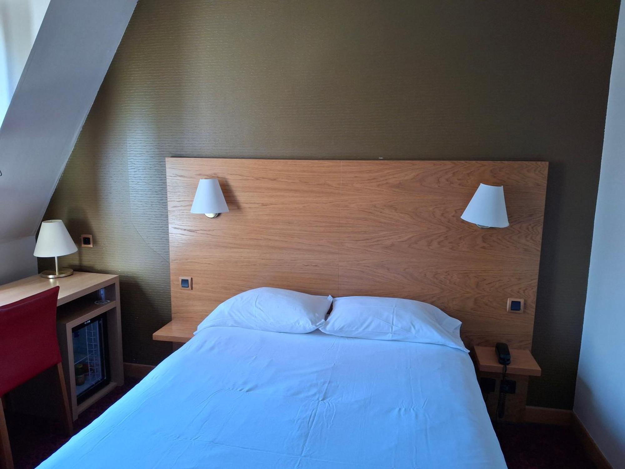 Hotel Tour Maje Родез Екстериор снимка