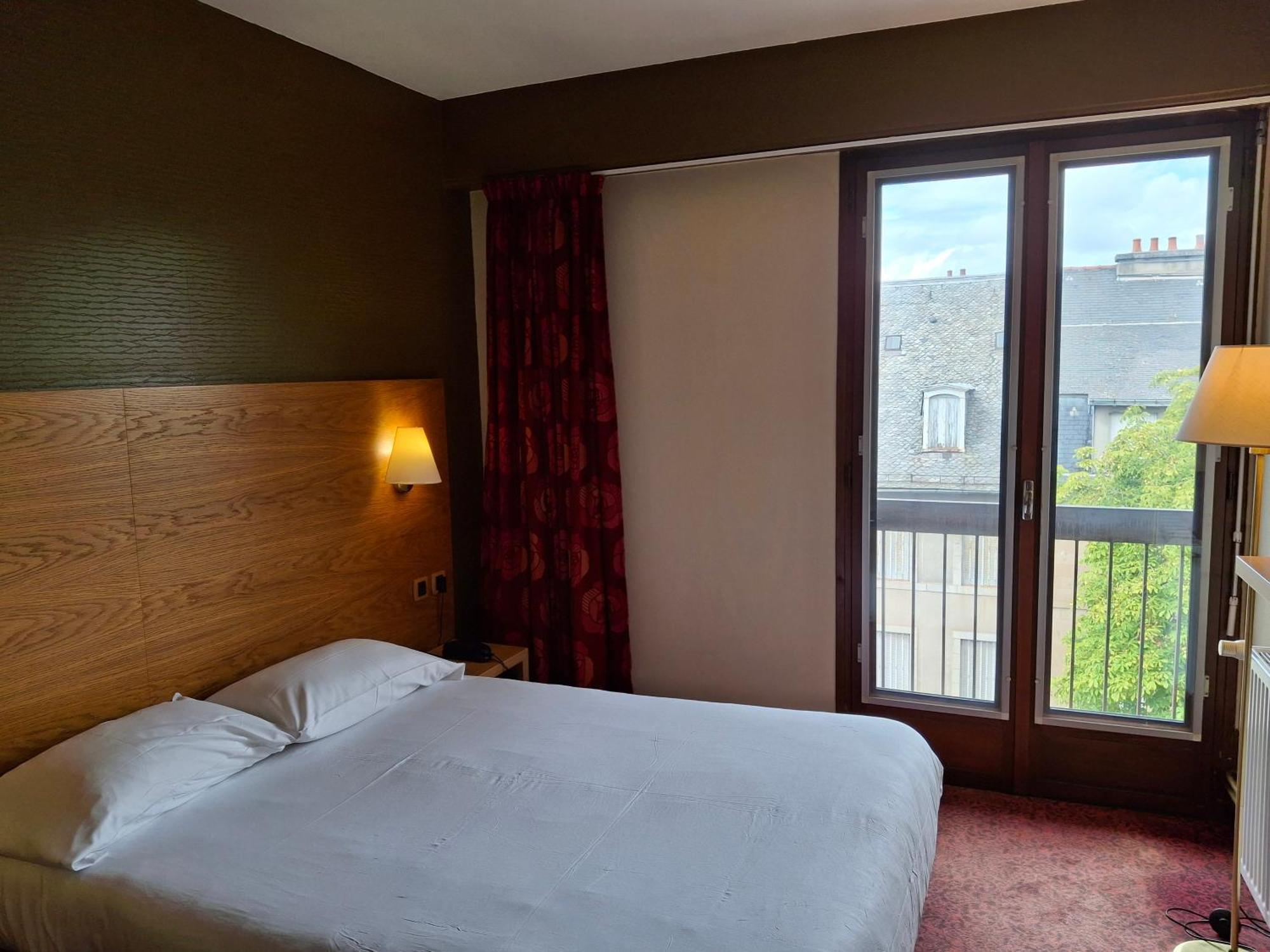 Hotel Tour Maje Родез Екстериор снимка